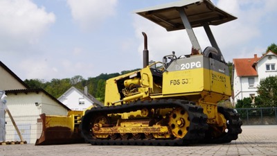 Planierraupe Komatsu D20PG-7 mit Gummiketten