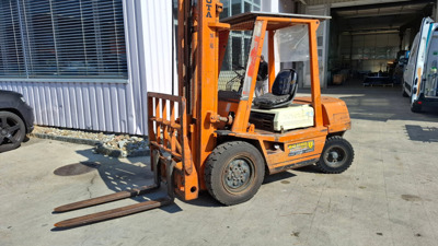 Stapler Toyota 70 FD 28