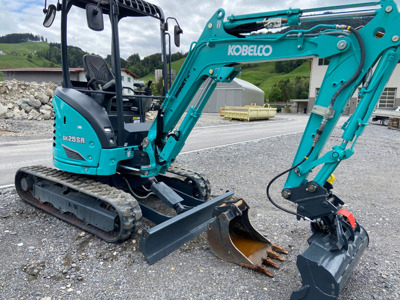 Kobelco SK25SR