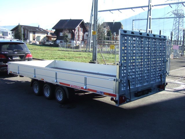 1b15bb23-762a-454d-9d19-363287cc827e-Universal 5121 3  3500 Kg Heckklappe Alu 11.jpg