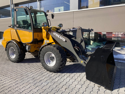 Pneulader Volvo L25 B