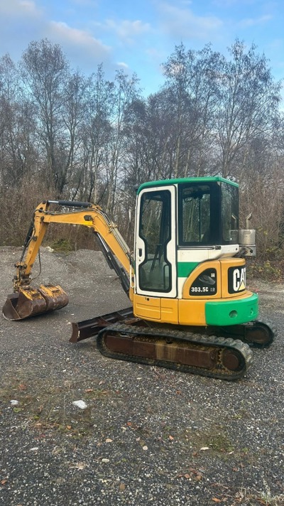 Bagger CAT 3.8Tonnen