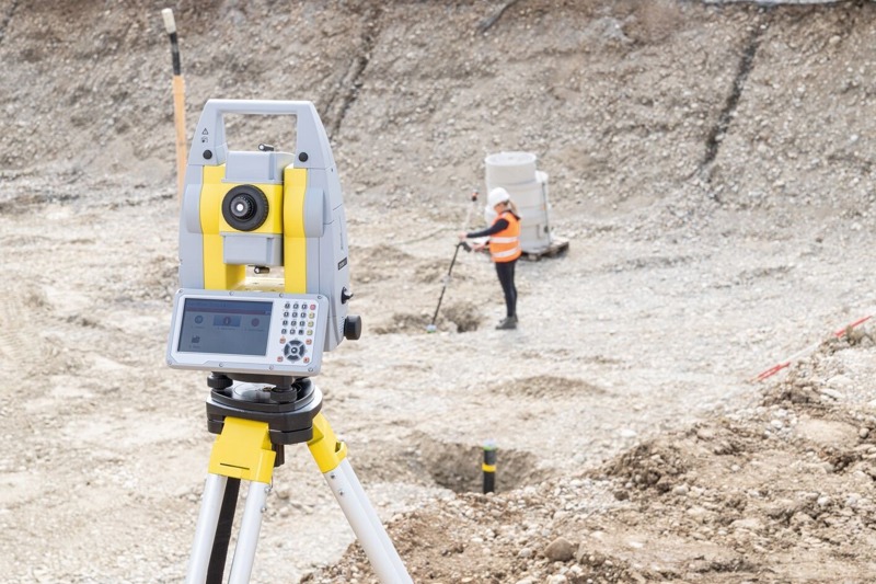 fe822e2b-5ceb-4cd7-9d1e-f402a74d73cc-Totalstation.jpg