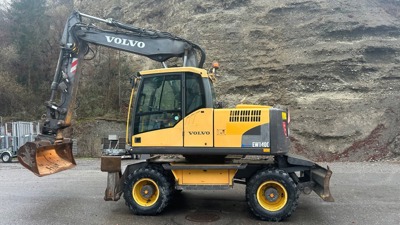 Volvo 16Tonnen mit Powertilt