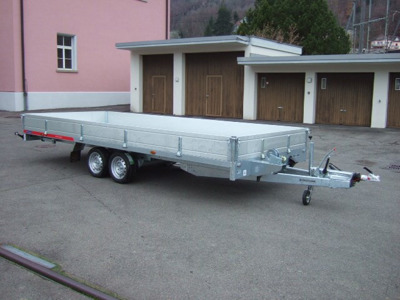 Temared Carplatform 5121 3'500kg mit Holzboden und Bordwände