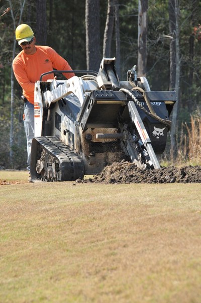 Bobcat Grabenfräse für S70 oder MT55 Kompaktlader