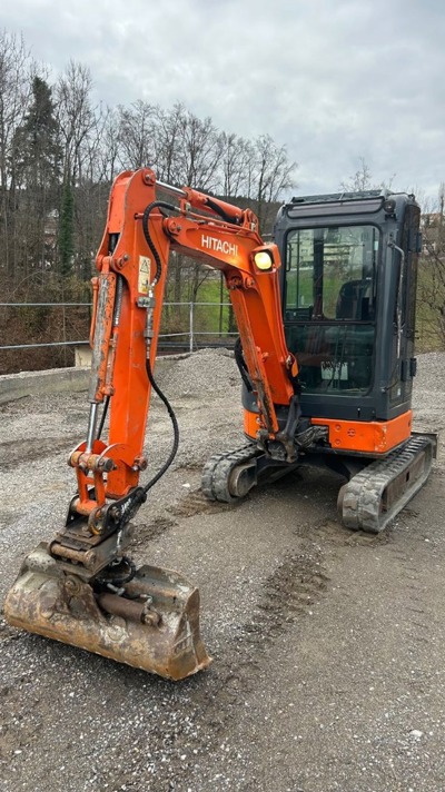 Hitachi 2.5Tonnen