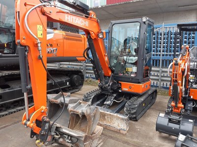 Bagger / Mini pelle Hitachi ZX33U-5